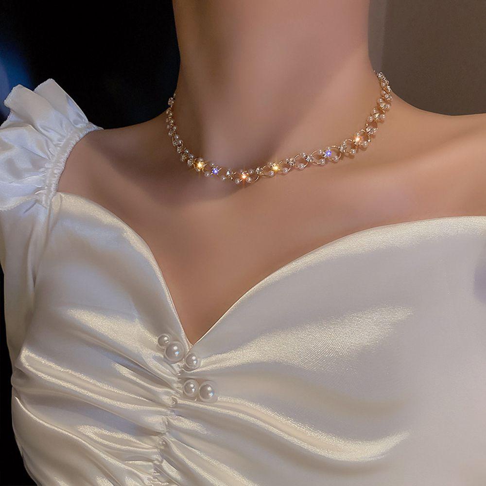 QQMALL Vòng cổ Mặt Kính Hình Hoa Gợn Sóng Phong Cách Baroque Cho Nữ