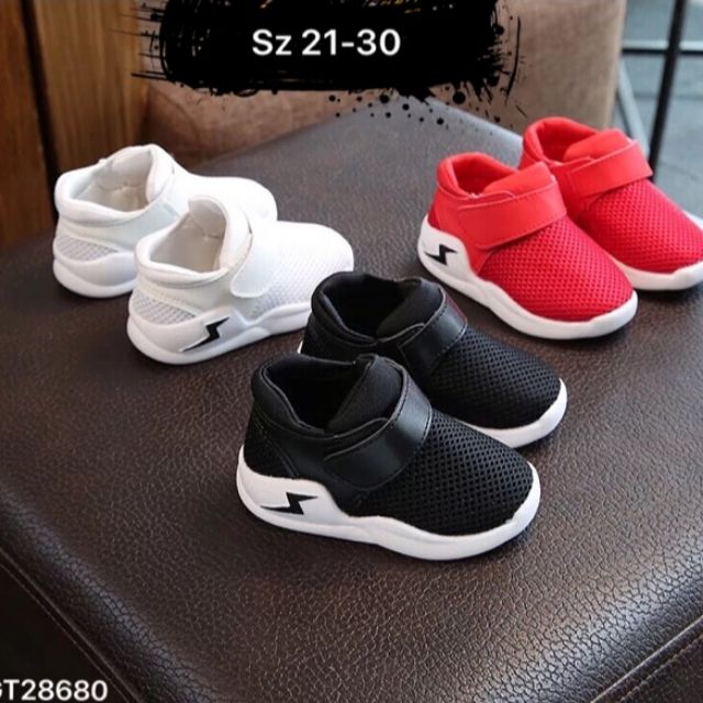 Giày thể thao quai dán - chat check size trc khi đặt hàng