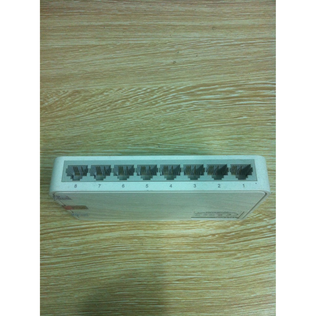 Switch TP-Links TL-SF1008D 8 port