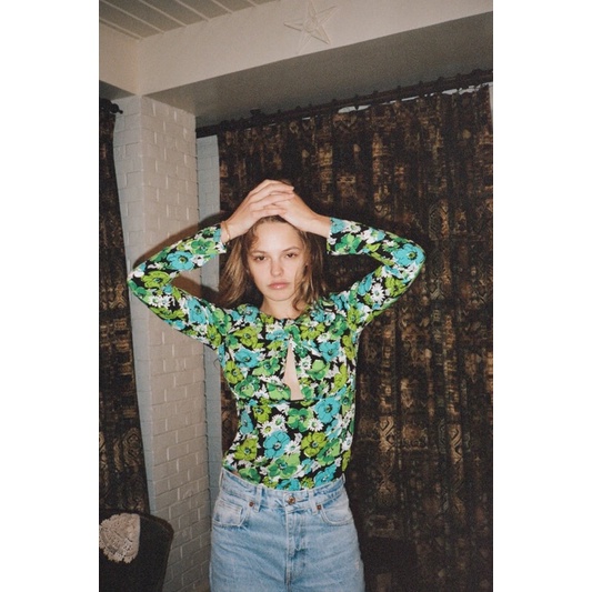 Body suit hoa xanh Zaarraa canh sale