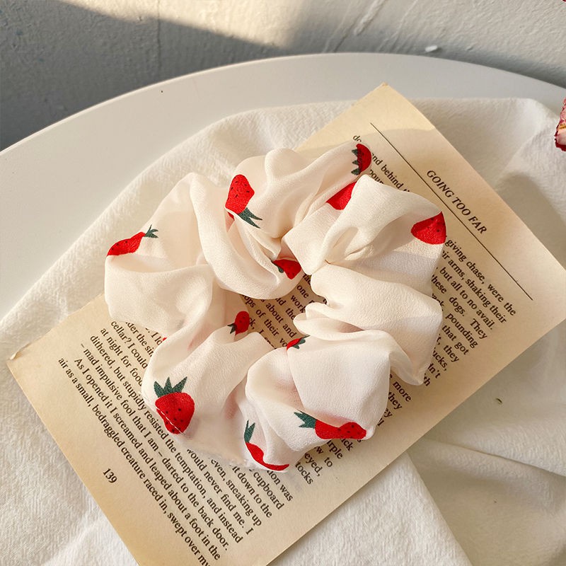 Dây buộc tóc scrunchie quả dâu phong cách thời trang Hàn Quốc