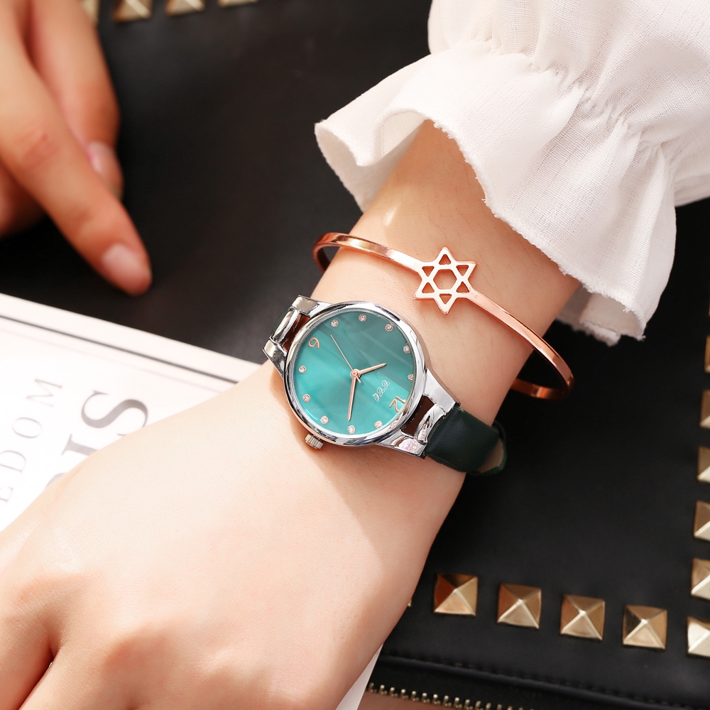 Đồng hồ dây da thiết kế sang trọng dành cho nữ