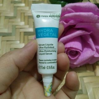 Tinh chất cấp ẩm Yves Rocher  MINI ULTRA MOISTURIZING LIQUID SERUM 5ML

( Mẫu mới)