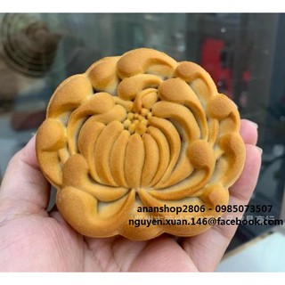Khuôn trung thu lò xo 3D hoa cúc 50gr - 75gr -150gr