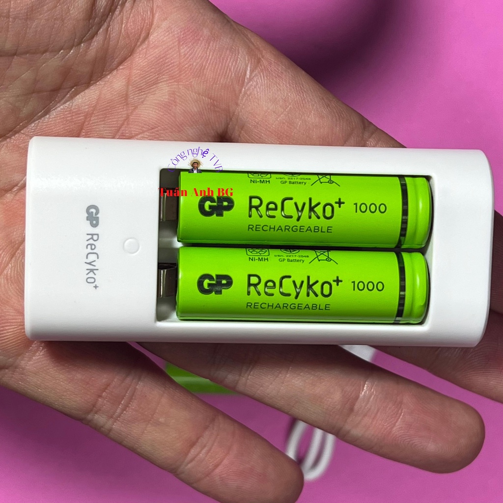 Pin sạc aa, pin sạc aaa GP ReCyko+ tặng kèm sạc tự ngắt USB