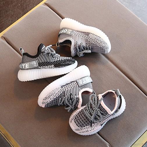 Giày thể thao hoạ tiết sọc rằn chống trượt có đèn LED cho bé