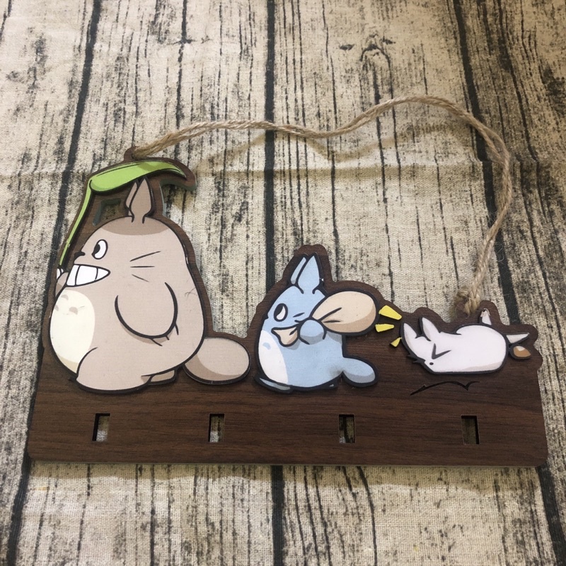 Bảng gỗ treo móc chìa khoá đàn chuột totoro treo cửa trang trí homestay nhà nghỉ phòng trọ