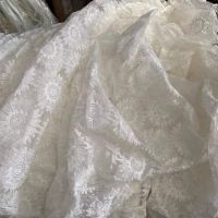 vải ren hoa cúc