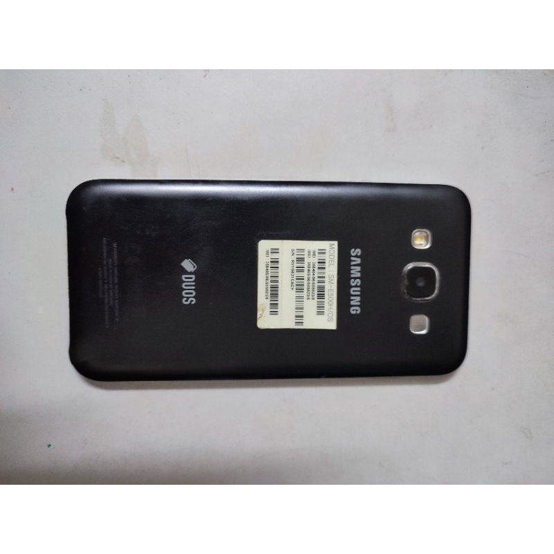 Điện thoại Samsung E5 , 2sim 2 sóng