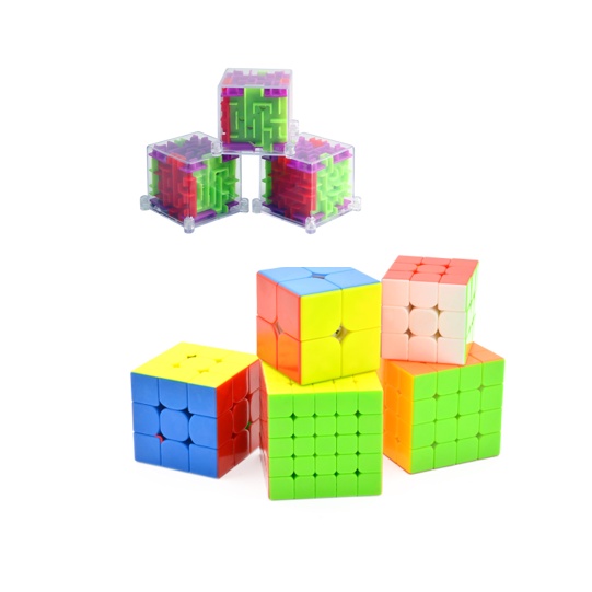1 Rubik 3x3 tặng 1 đồ chơi