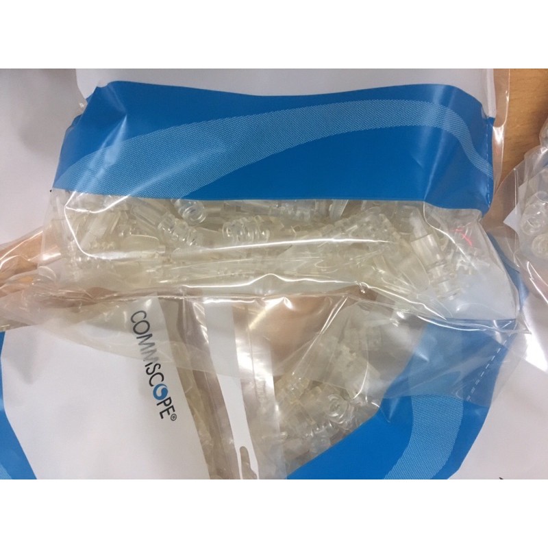 Đầu chụp nhựa Cat6 RJ45 màu trắng trong