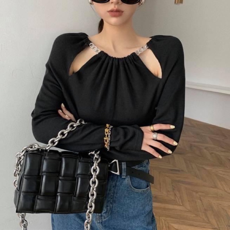 Áo kiểu tay dài nữ dây xích yếm cổ cut out khoét vai len gân trơn ôm sát body thiết kế - Order taobao quảng châu