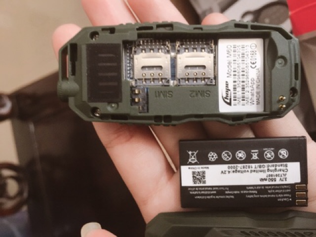 Điện thoại mini 2 sim kiểu dáng quân đội, có thể làm tai nghe blutooth