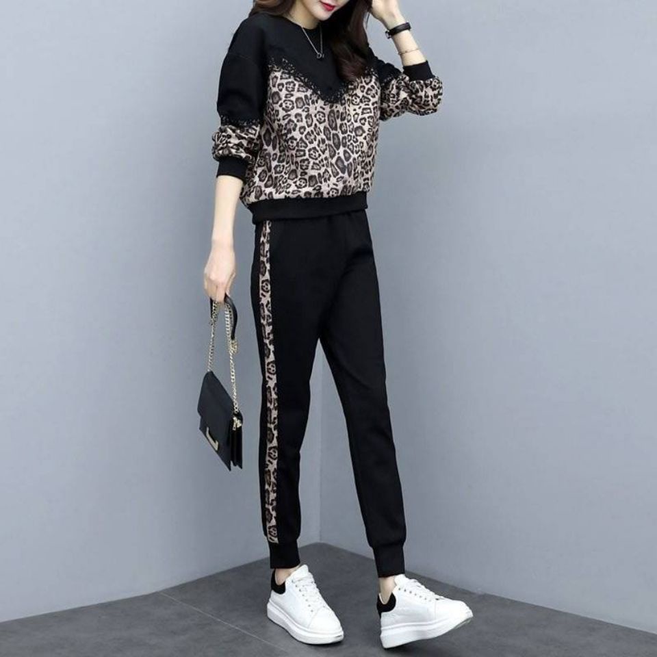Bộ quần áo thể thao dài tay cỡ lớn in họa tiết da báo kiểu Hàn Quốc thời trang mùa thu 2021 cho nữ