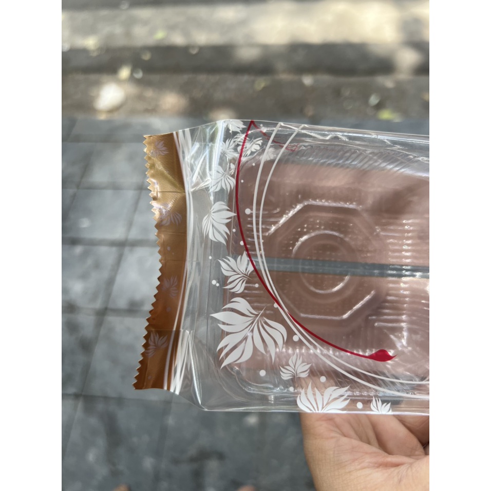 100 cái túi bánh trung thu có cỡ bánh 150 -  200gram mẫu lá nhũ trắng mới