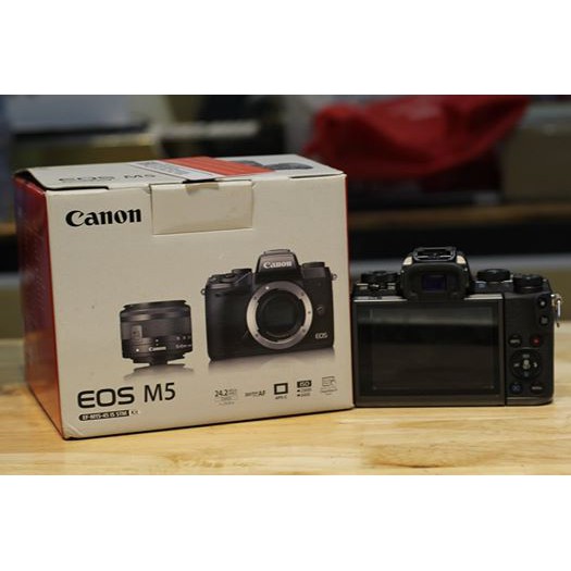 CANON EOS M5 + ống KIT 15-45mm