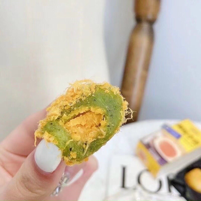 Bánh mochi ruốc trà bông nhân trứng chảy khay 6 cái 2 Vị hot tiktok