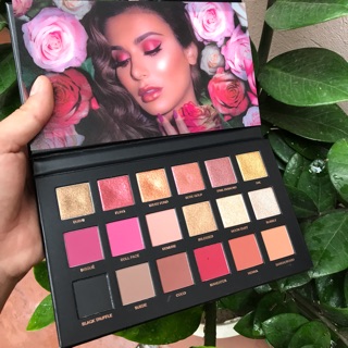 Bảng Mắt Huda Beauty Rose Hoa Hồng