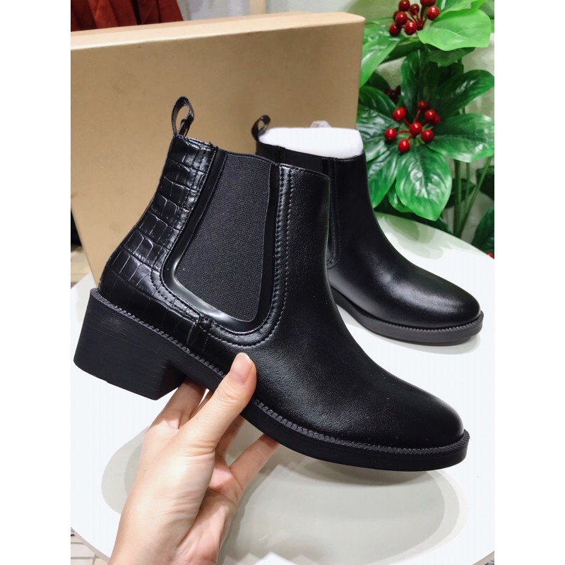 Boot Zara hàng auth ( kèm ảnh chụp cam thường)