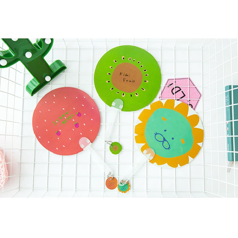 Quạt cầm tay hoạt hình vs trái cây kèm Dây treo mẫu mới