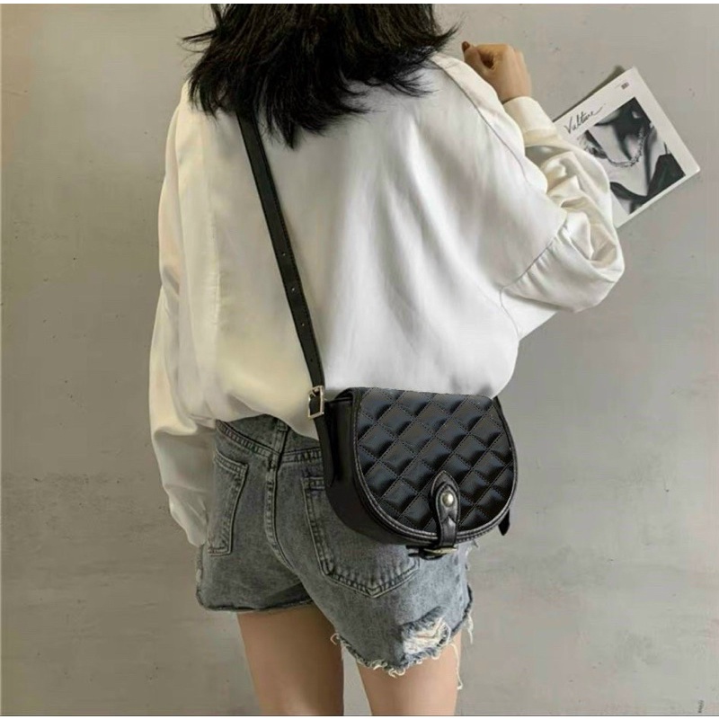 Túi Đeo Chéo Trần Trám Dáng bầu siêu xinh