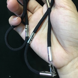 Vòng đeo cổ dây dù