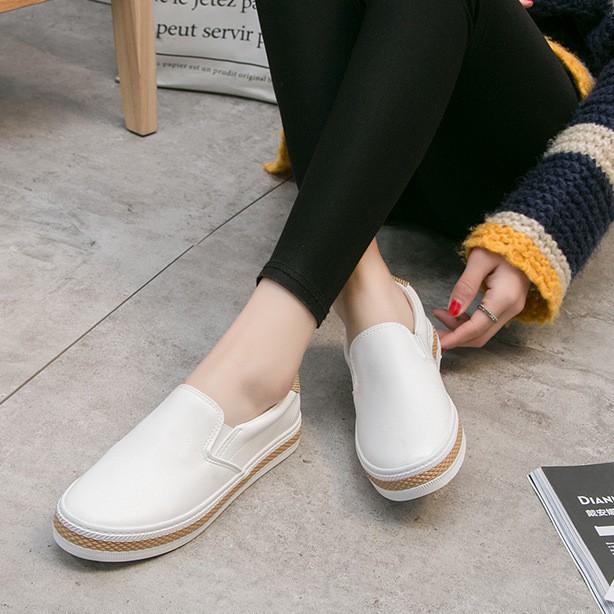 Slip on da nữ - Giày lười da nữ - Da PU màu  và  - Mã SP: 6075