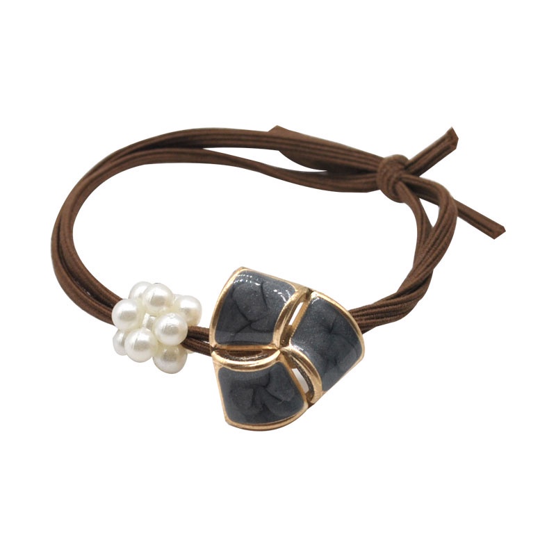 Dây Cột Tóc Hình Tam Giác Đính Ngọc Trai Dễ Thương