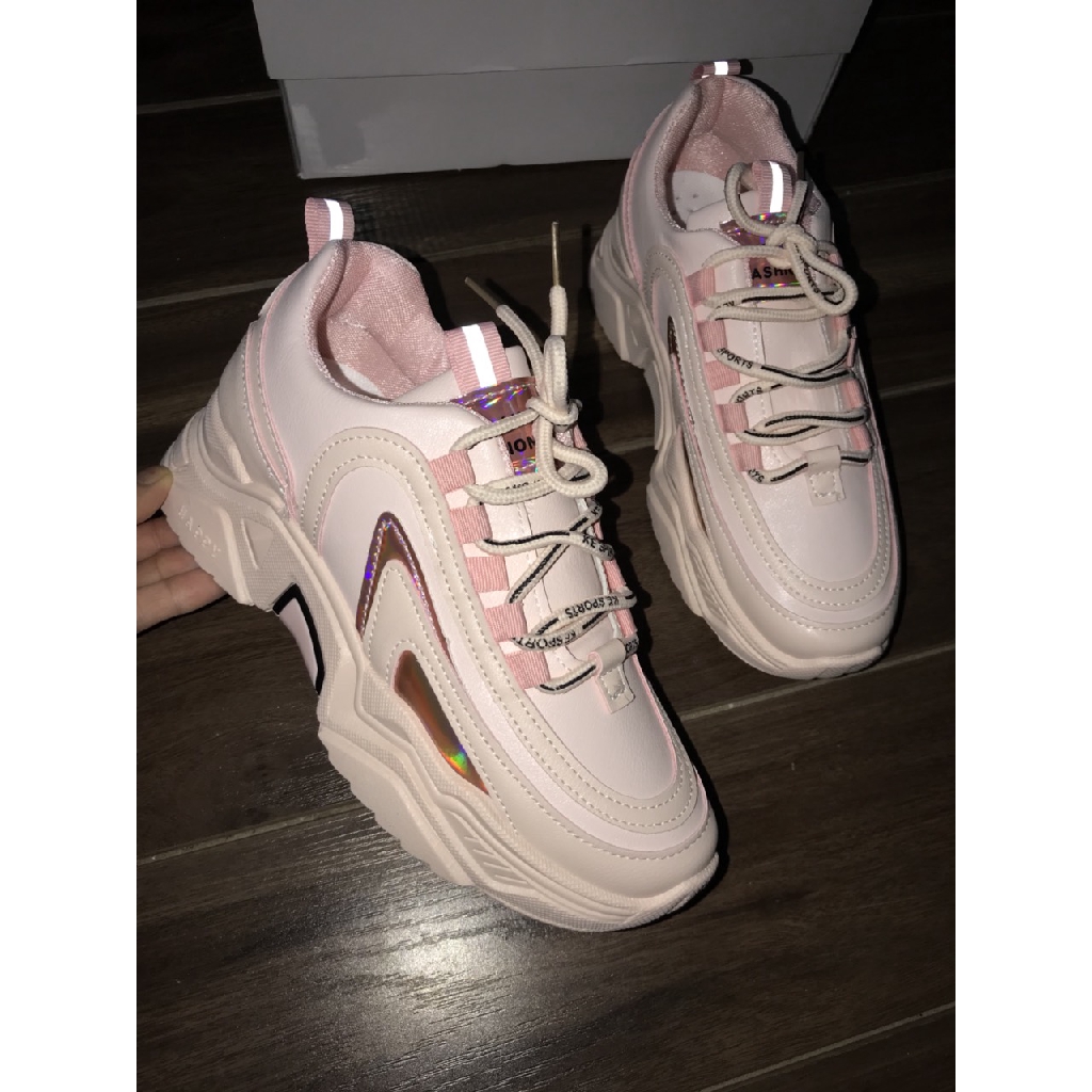 [Mã FAGREEN245 giảm 10% tối đa 30k đơn từ 99k] Giày thể thao nữ màu hồng phối màu phong cách hàn quốc B67 | BigBuy360 - bigbuy360.vn