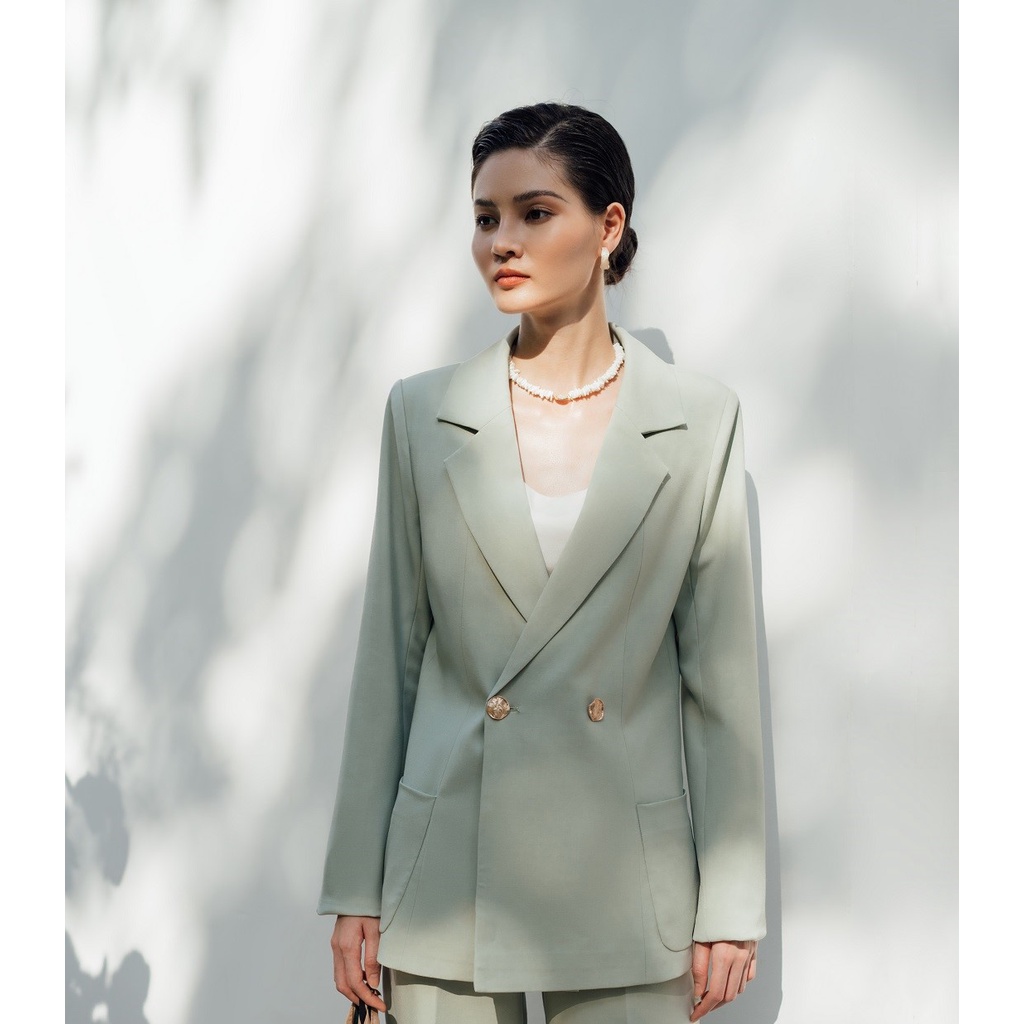 Áo vest công sở nữ ÀTOUS PEACH thiết kế blazer cúc kim loại túi ốp ngoài kiểu dáng trẻ trung hiện đại