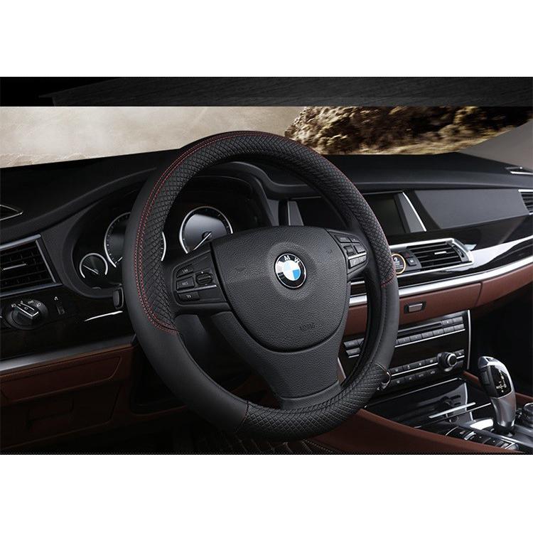 Bọc vô lăng cao cấp|Bao tay lái xe oto- đen chỉ đỏ- size M 38cm