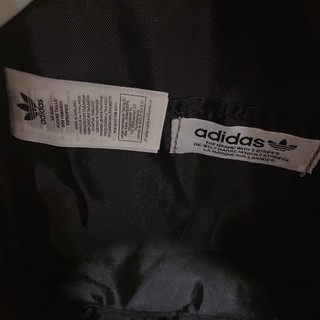 Balo Adidas siêu xịn xò (kèm clip và ảnh chụp thật)