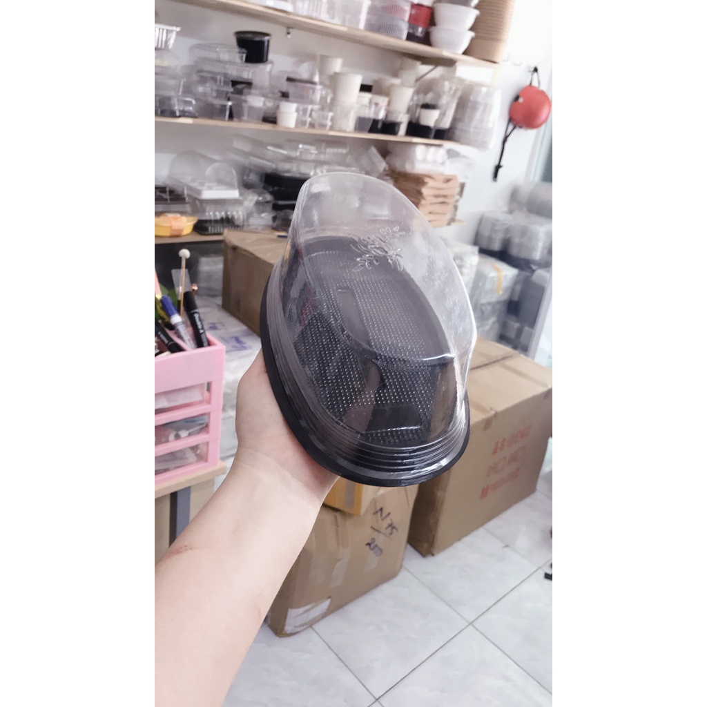 100 Hộp oval đế đen đựng bánh mì hoa cúc - Hộp oval H12 đế đen đựng bánh gato phô mai