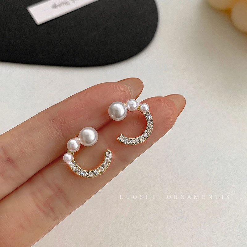 Khuyên tai đính đá và hạt ngọc trai nhân tạo phong cách đơn giản thời trang