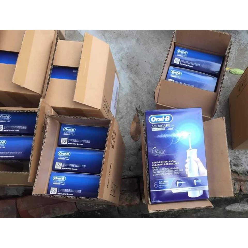 Máy tăm nước cầm tay Oral-B Aquacare 6 Pro-Expert OxyJet