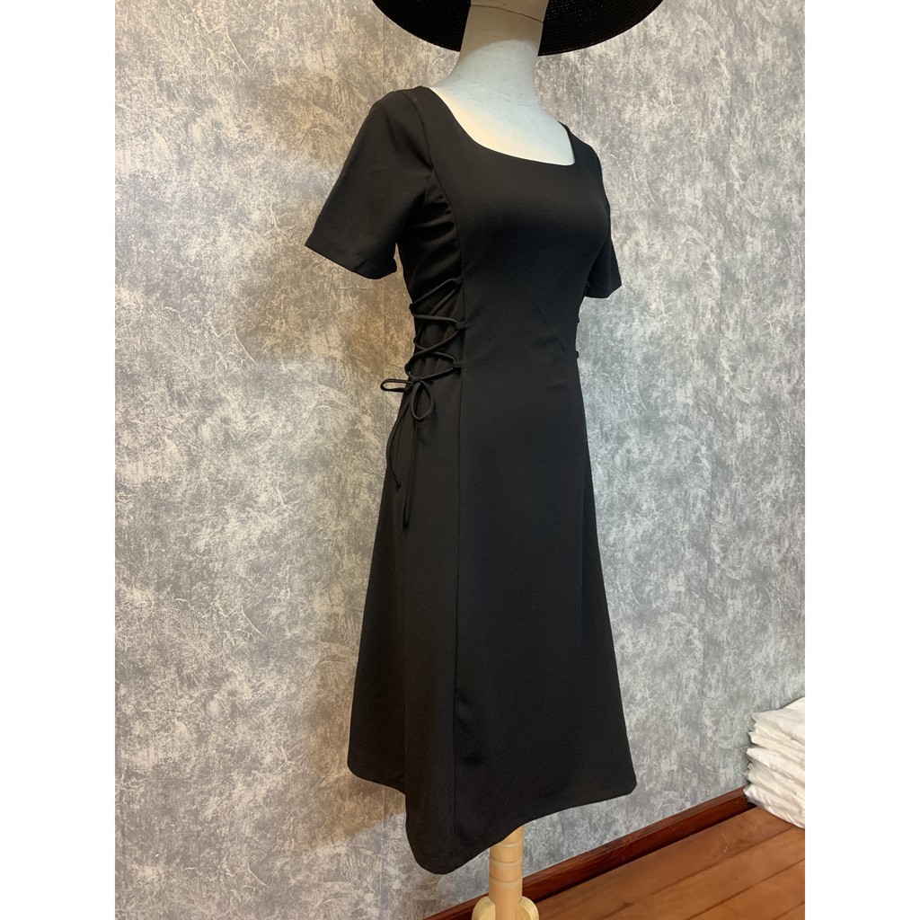 Đầm dạ hội Đầm xoè dang dài cổ vuông đan dây eo, 2 màu trắng/đen hàng đẹp cao cấp - SHOPLORA