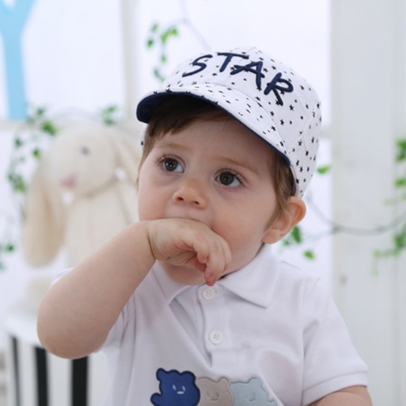 Mũ lưỡi trai họa tiết ngôi sao xinh xắn cho bé