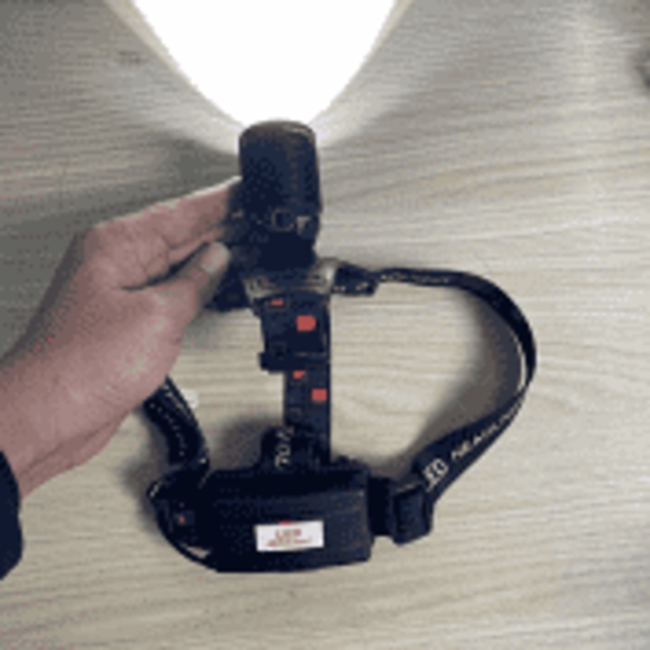 ĐÈN PIN ĐỘI ĐẦU TRONG Y TẾ