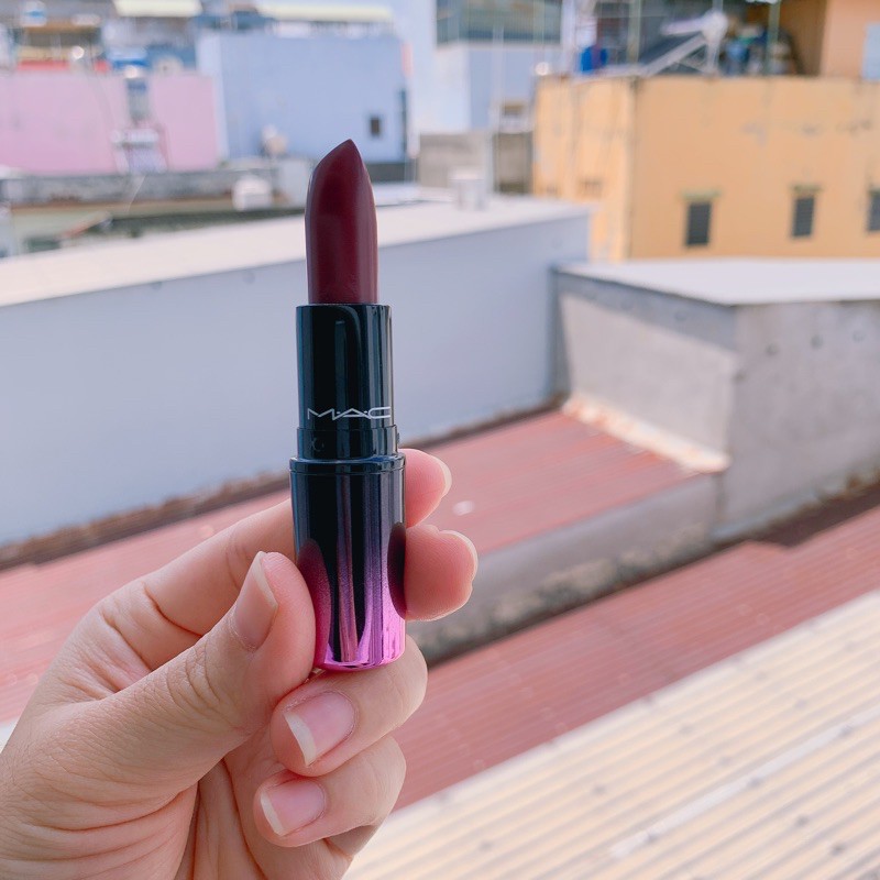 Son Mac Bated Breath 408 đỏ Mận Gia Cạnh Tranh