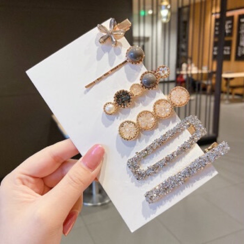 1 Chiếc Kẹp Tóc Thời Thượng, Sản Phẩm Quà Tặng Từ Loli