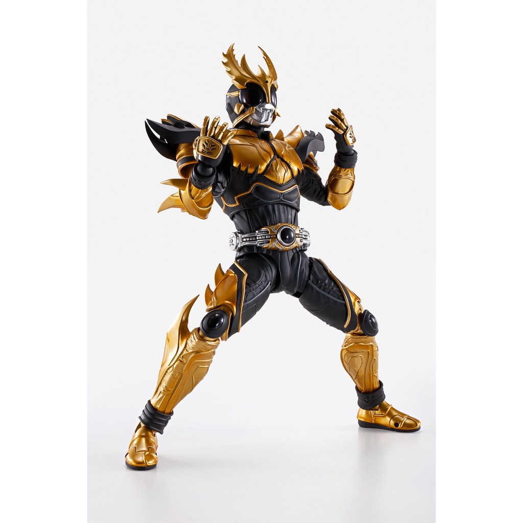 MÔ HÌNH HIỆP SĨ MẶT NẠ KUUGA SHF  KAMEN RIDER KUUGA ULTIMATE RISING