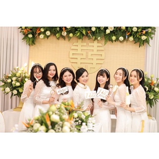 Hashtag cầm tay chụp ảnh cươi chuyên nghiệp có sẵn và làm theo yêu cầu