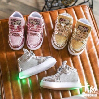 Bốt Hello Kitty có đèn Led cho bé gái size 21-30 (video ảnh thật)