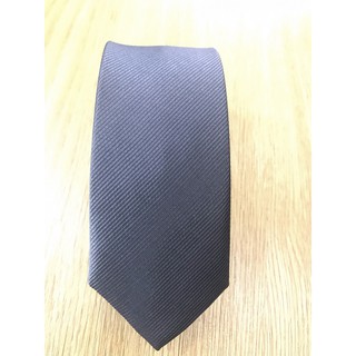 Cà vạt đen vân chéo chìm basic