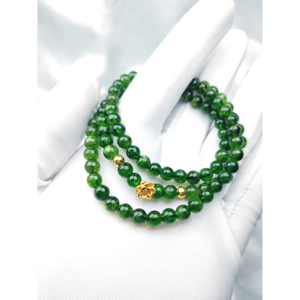 Chuỗi chập 3 diopside xanh lá mix charm sen Au24k và bi bạc mạ vàng TUDO phong thủy tự nhiên cho nữ mệnh Mộc Hỏa