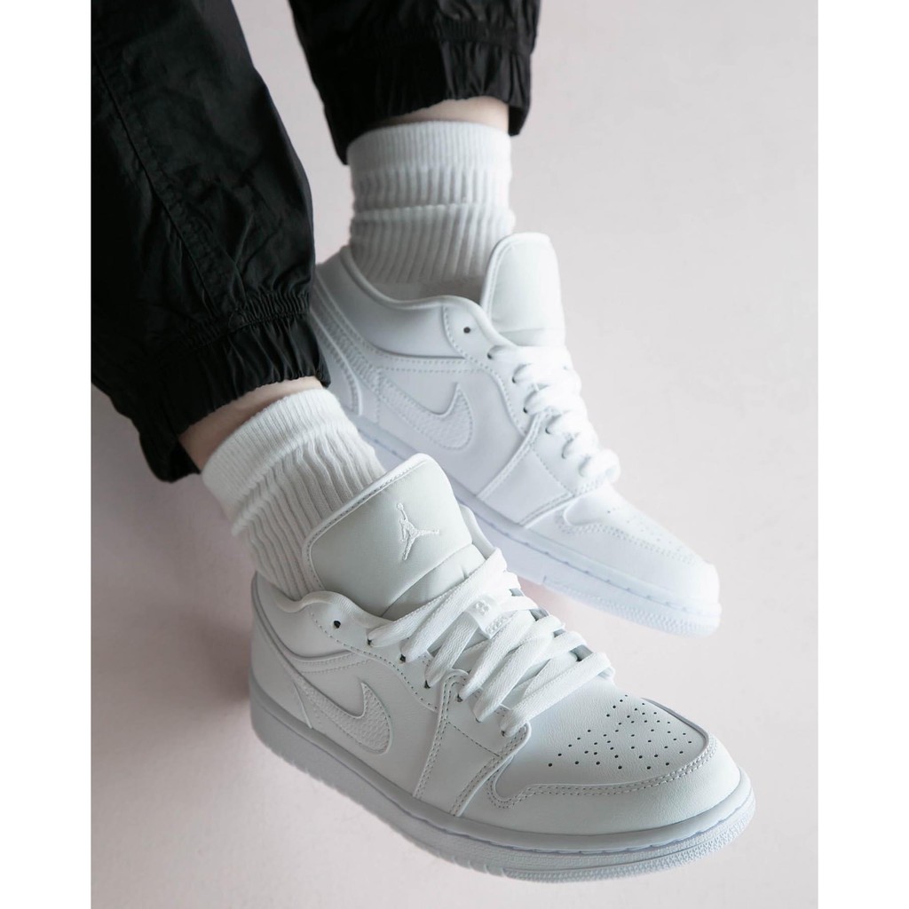 Giày Nike Jordan 1 Chính Hãng FREESHIP Nike Air Jordan 1 Low Allwhite- Giày Jordan 1 Cổ Thấp - Simple Sneaker