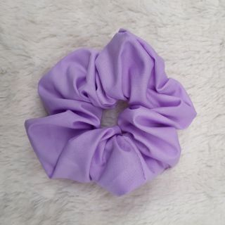 Scrunchies tím pastel, phi bóng, tím thun, tím bóng kính, scrunchies bóng kính, thun buộc tóc màu tím