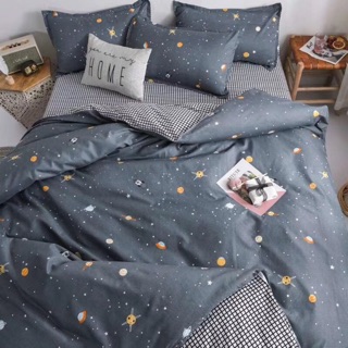 Bộ drap & chăn phao cotton poly vũ trụ xám