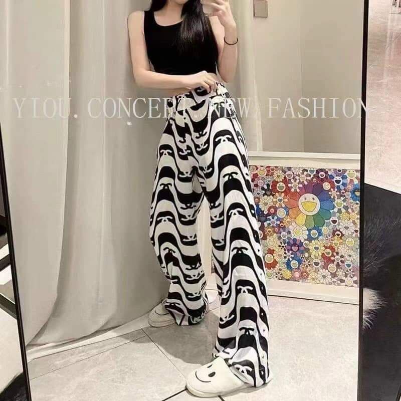 Quần suông họa tiết hàng QC