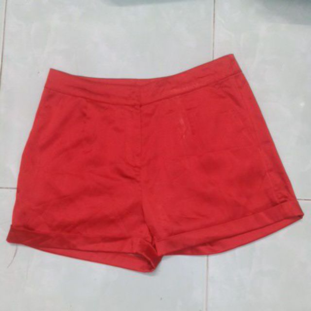 Quần sọt đỏ lưng cao